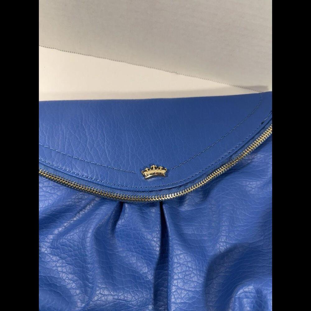 Juicy Couture Blue Pebbled Faux Leather Zip/Snap 2-Compartment Crossbody Bag - Picture 3 of 9